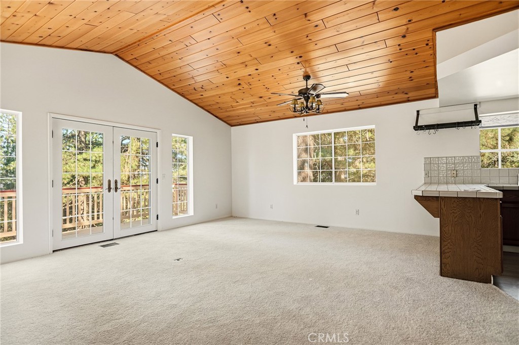 30930 Glen Oak Property Photo 3