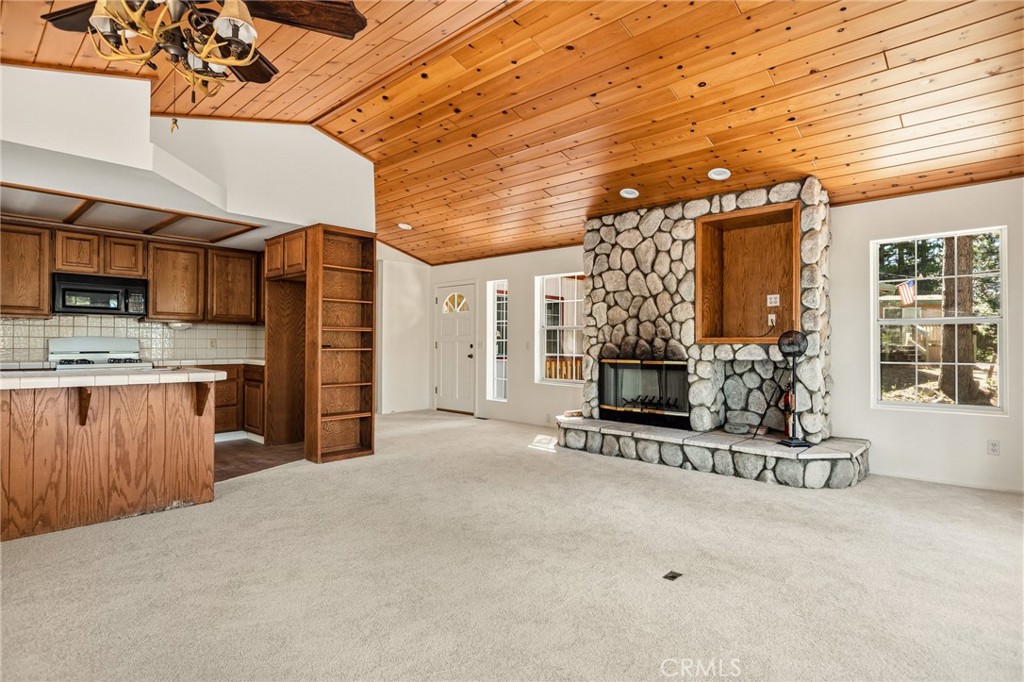 30930 Glen Oak Property Photo 5