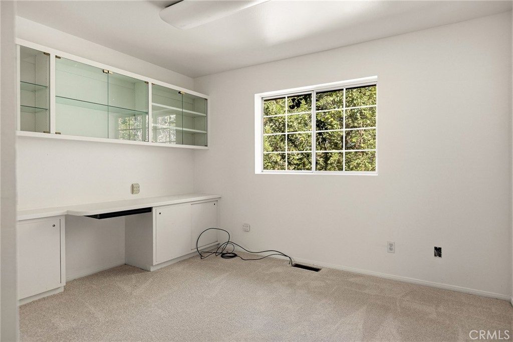 30930 Glen Oak Property Photo 16