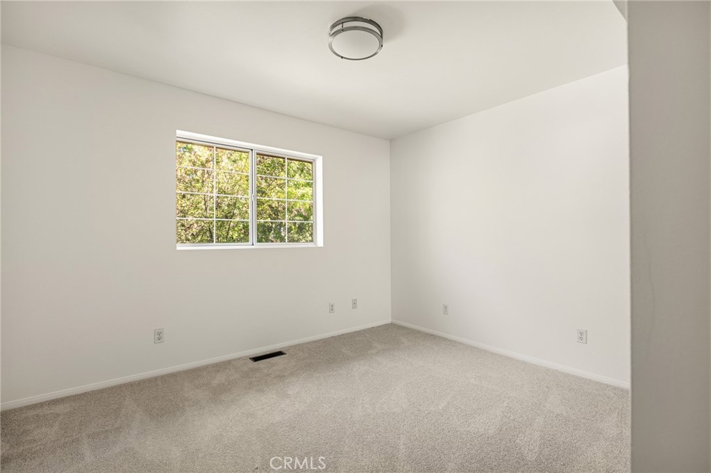 30930 Glen Oak Property Photo 18