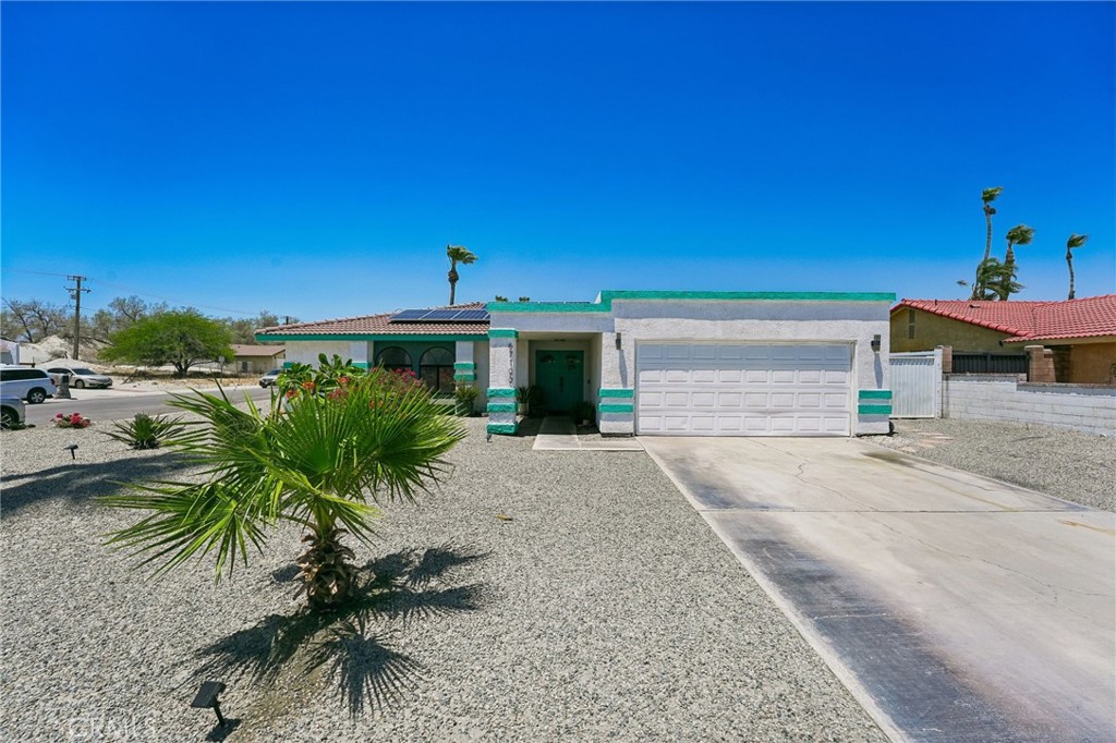 67100 Ovante Property Photo 1