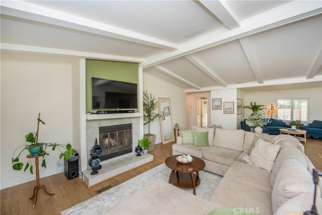 2275 W 25th Street 12 Property Photo 11