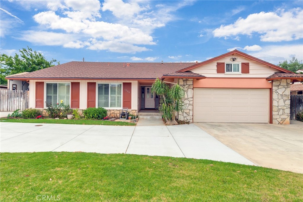 1900 Brae Burn Drive Property Photo 1