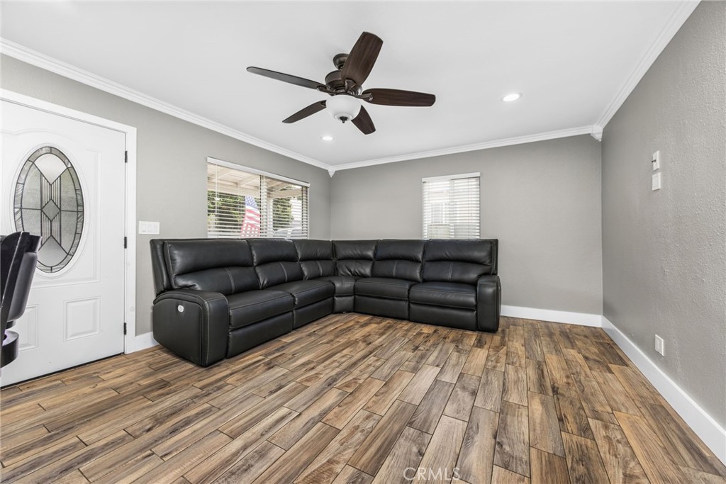 1502 Lakme Avenue Property Photo 7