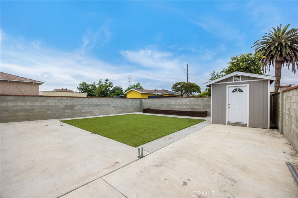 1502 Lakme Avenue Property Photo 15