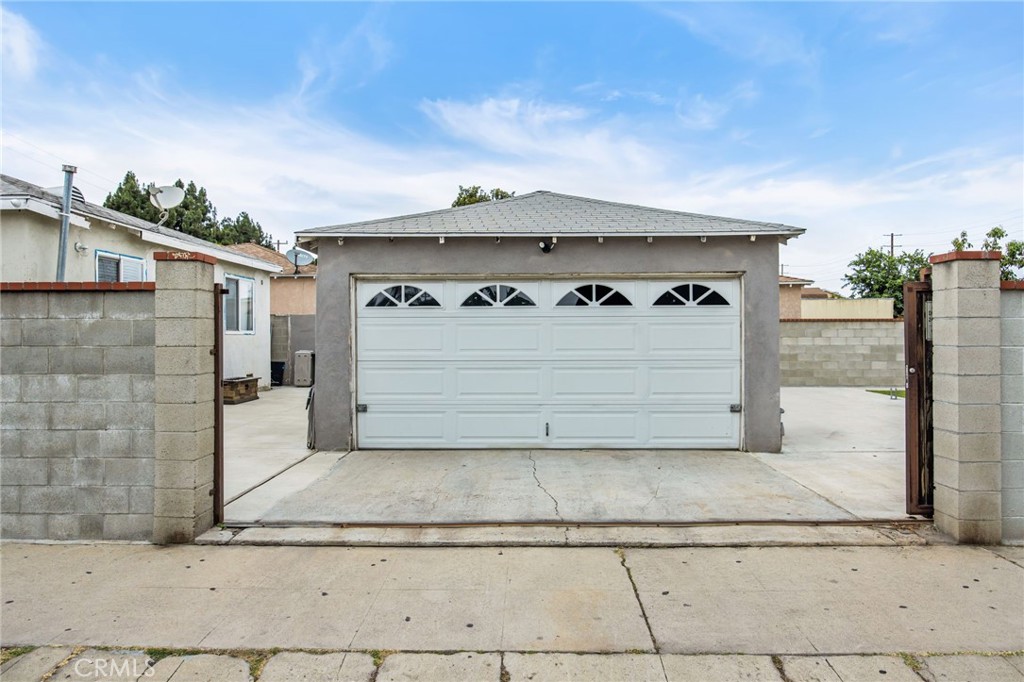 1502 Lakme Avenue Property Photo 23