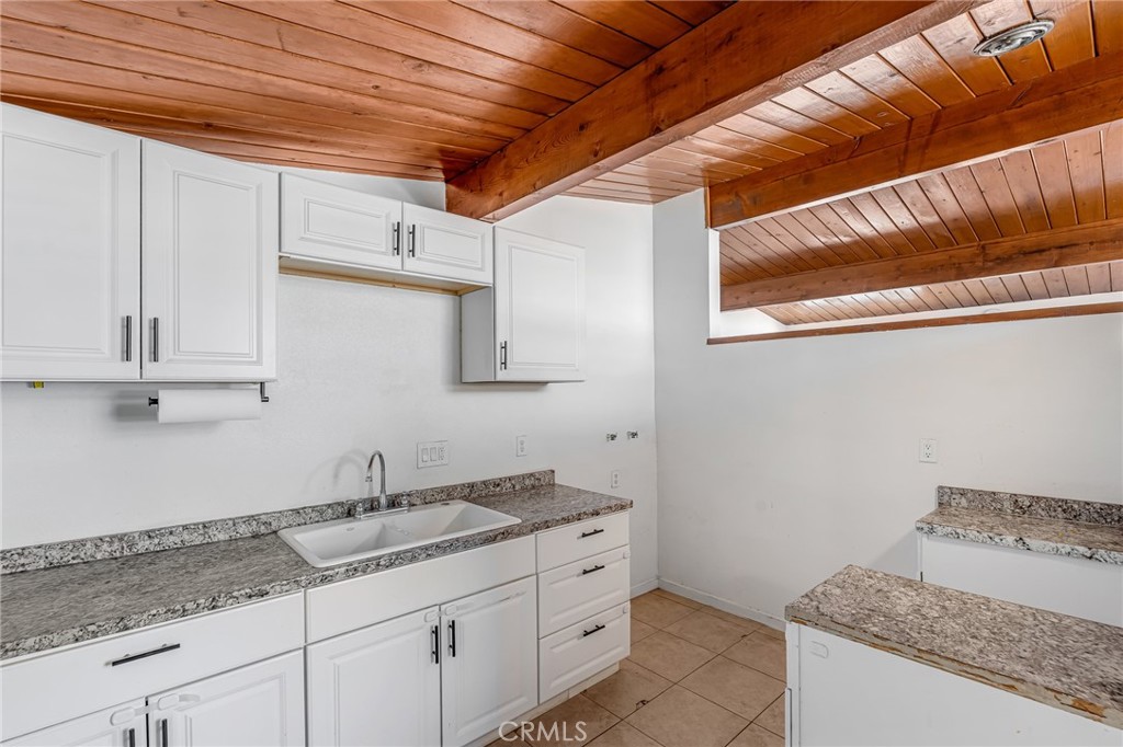 25634 Bejoal St Property Photo 7