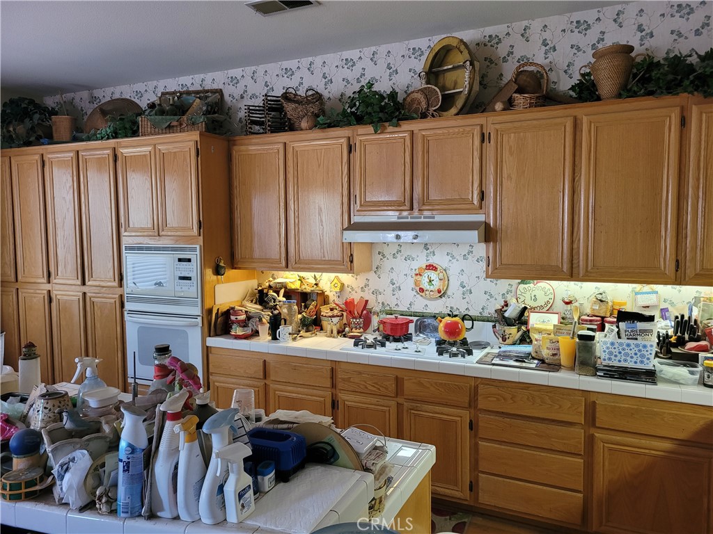 26585 Amherst Court Property Photo 6