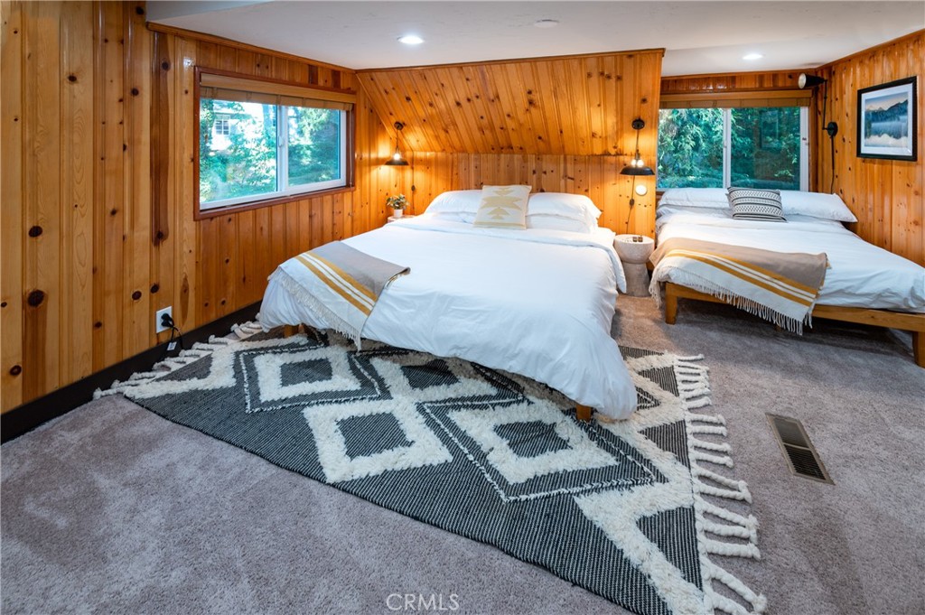 640 Pyramid Property Photo 18