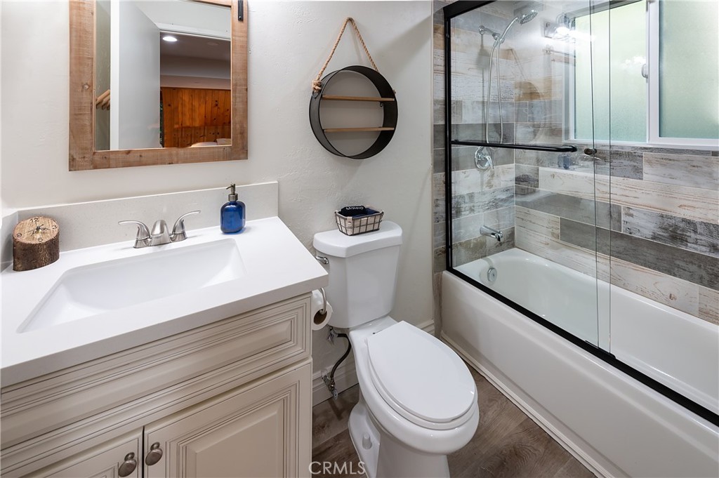 640 Pyramid Property Photo 19