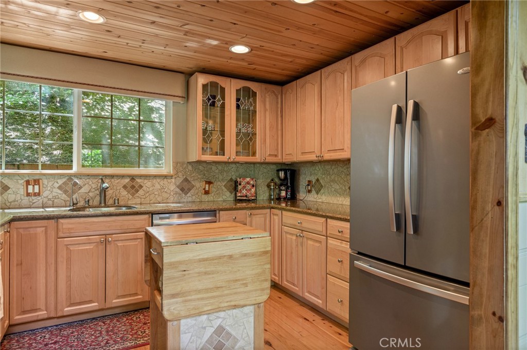 667 Dogwood Cyn Property Photo 14