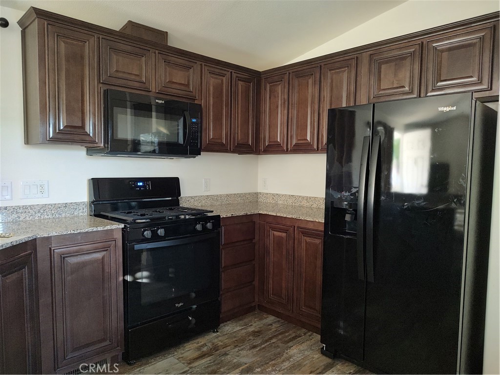 7484 Kickapoo Property Photo 3