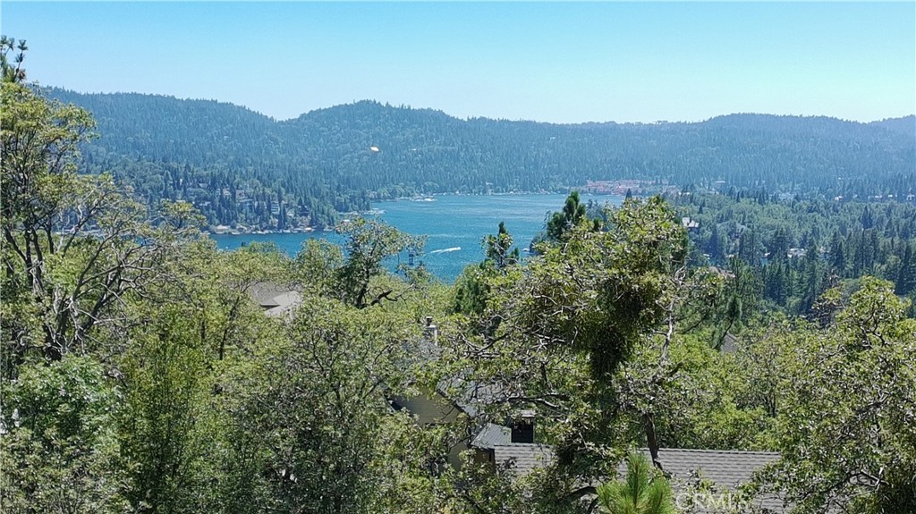 1251 Glacier Drive Property Photo 3