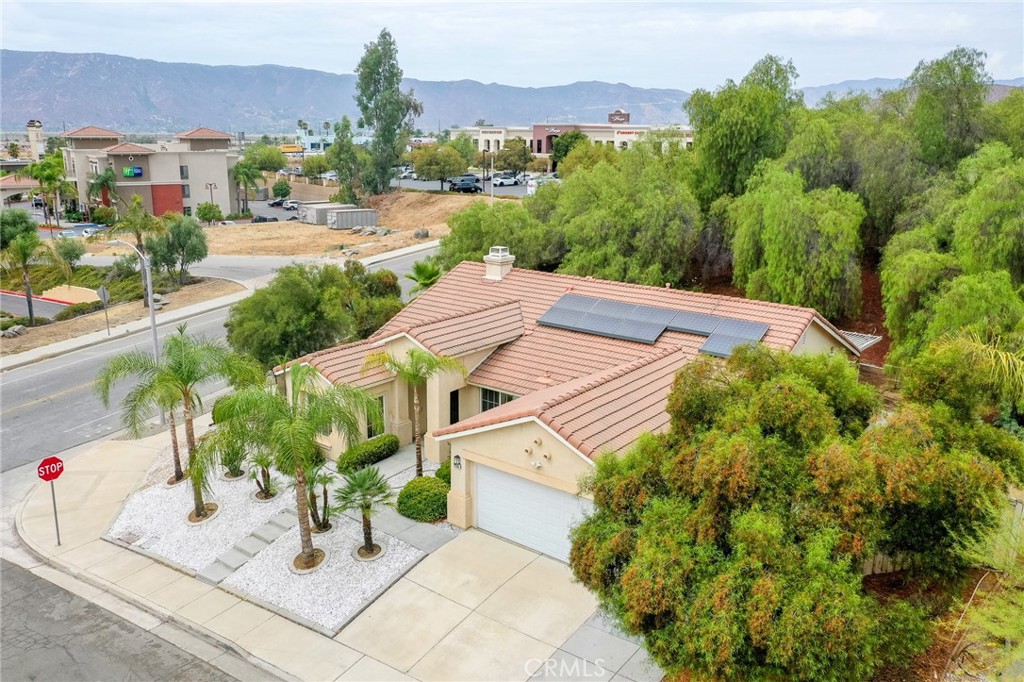 31600 Saddle Ridge Drive Property Photo 3