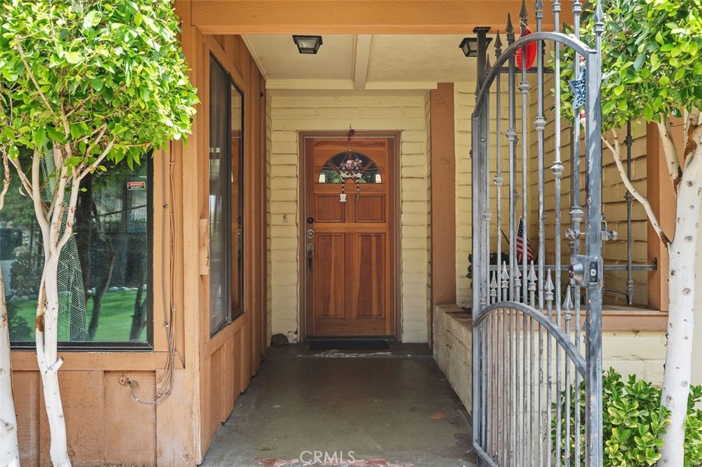 20505 Claremont Avenue Property Photo 8