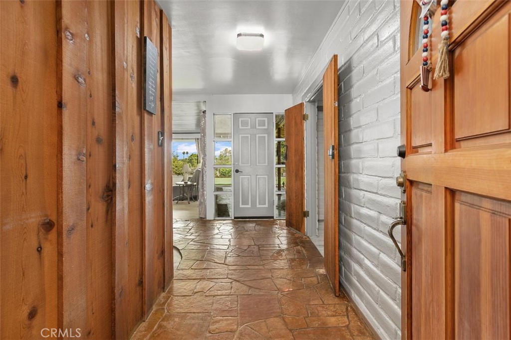 20505 Claremont Avenue Property Photo 9