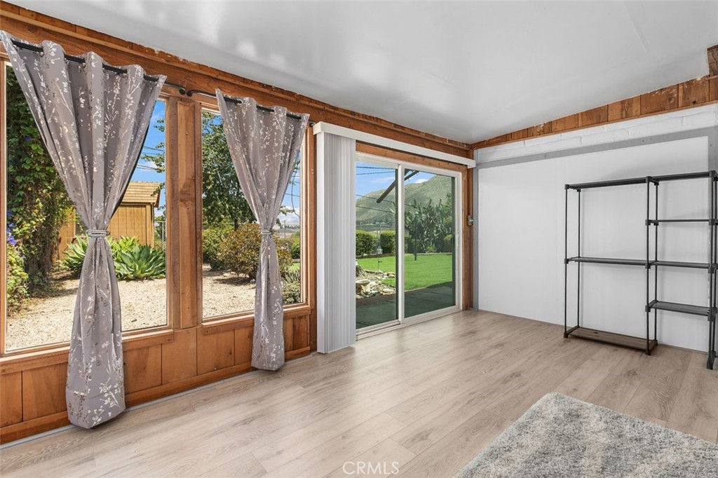 20505 Claremont Avenue Property Photo 25