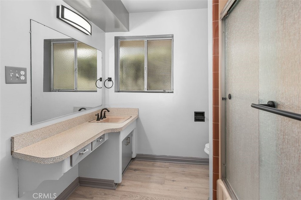 20505 Claremont Avenue Property Photo 29
