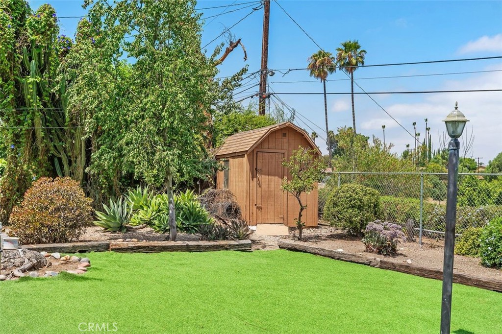 20505 Claremont Avenue Property Photo 39