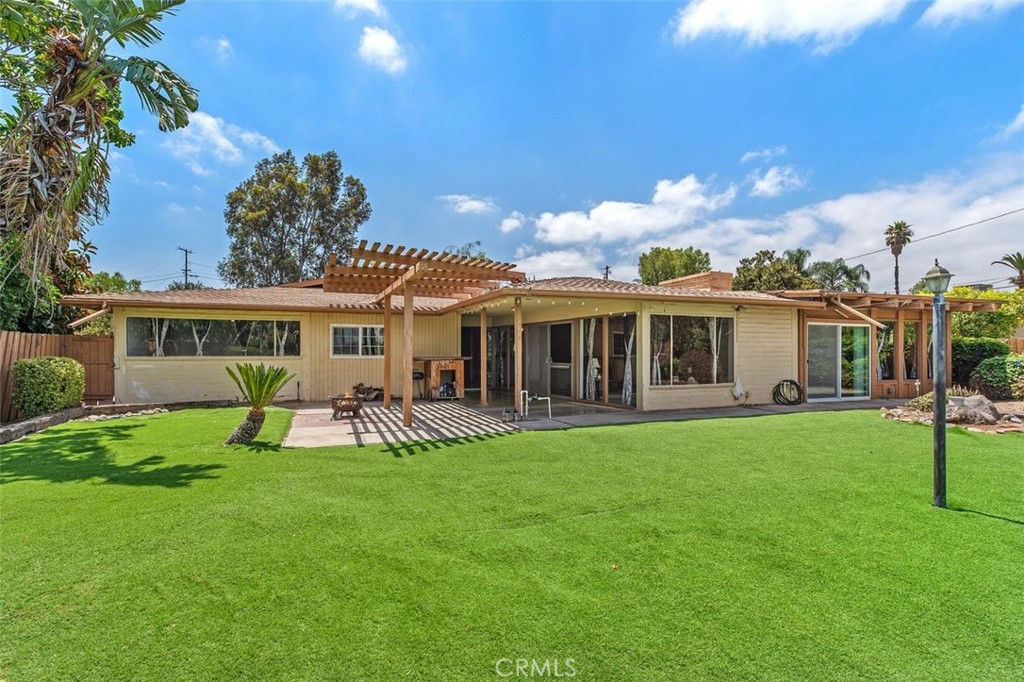 20505 Claremont Avenue Property Photo 43