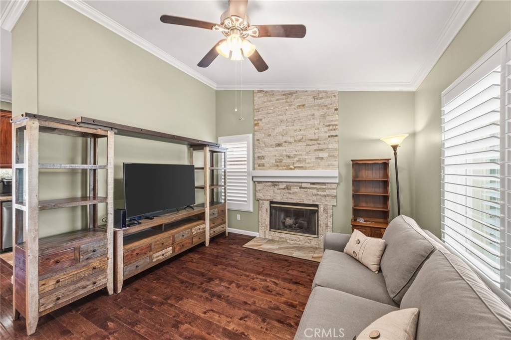 733 Daybreak Way