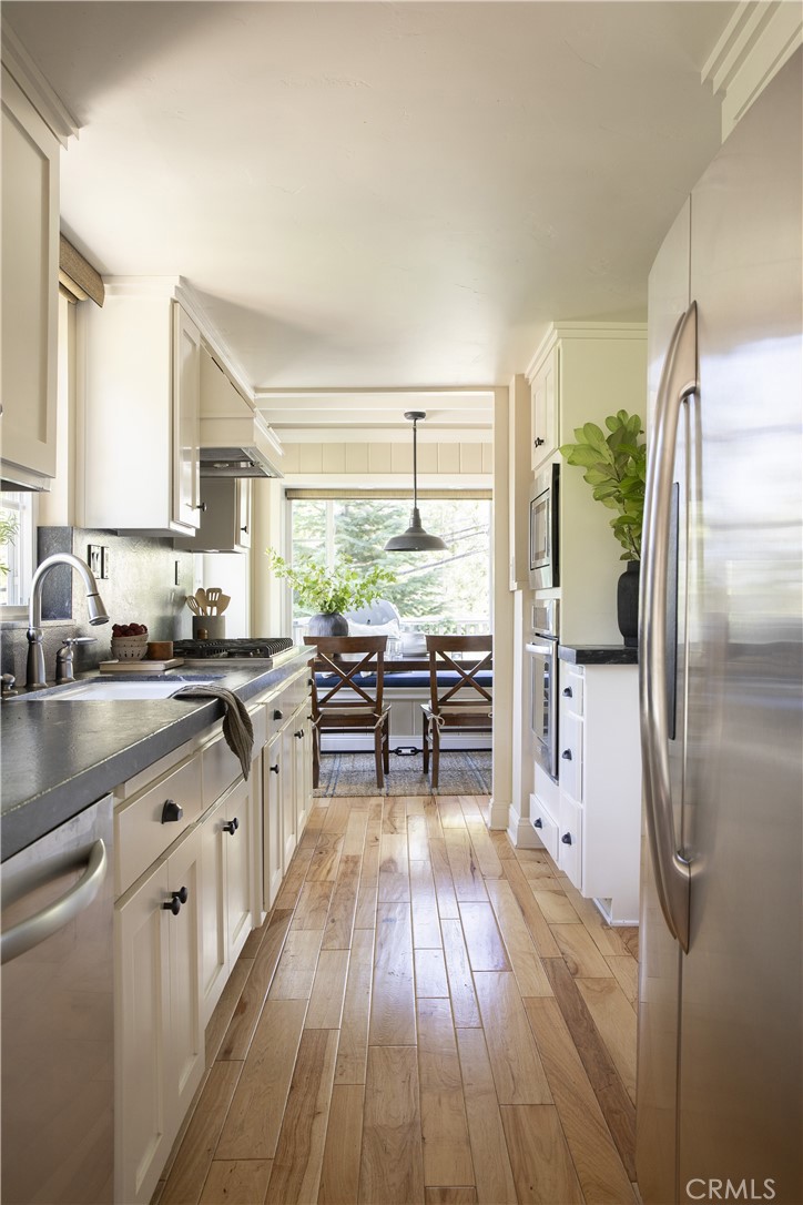 27780 Lakes Edge Road Property Photo 4