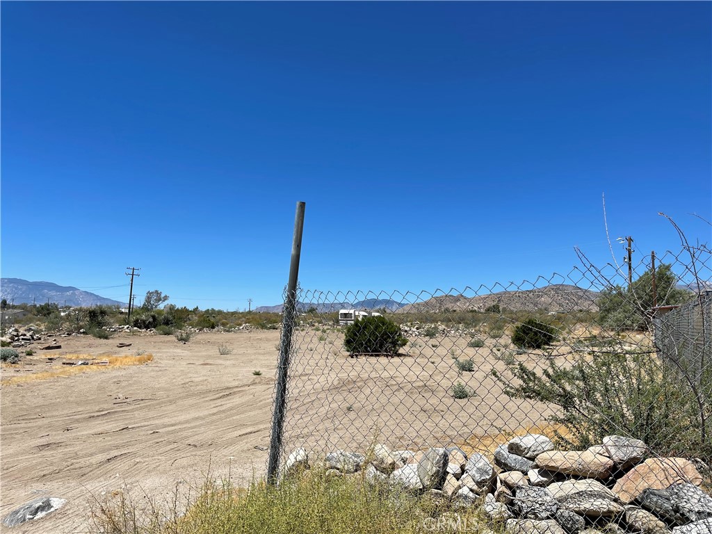 9528 Piedras Trail Property Photo 4