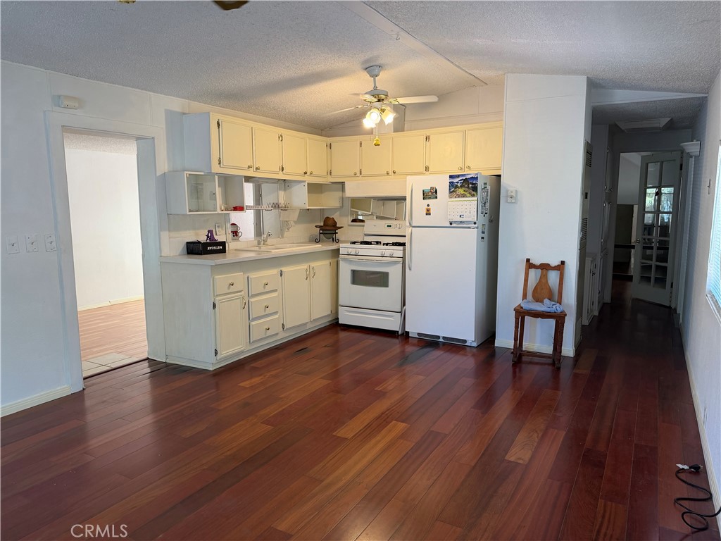 35080 Chandler Avenue 69 Property Photo 8