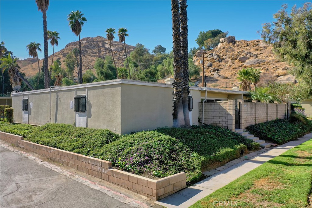 3090 Panorama Road A Property Photo 11