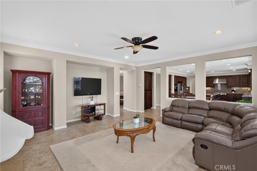 29034 Shorecliff Circle Property Photo 9