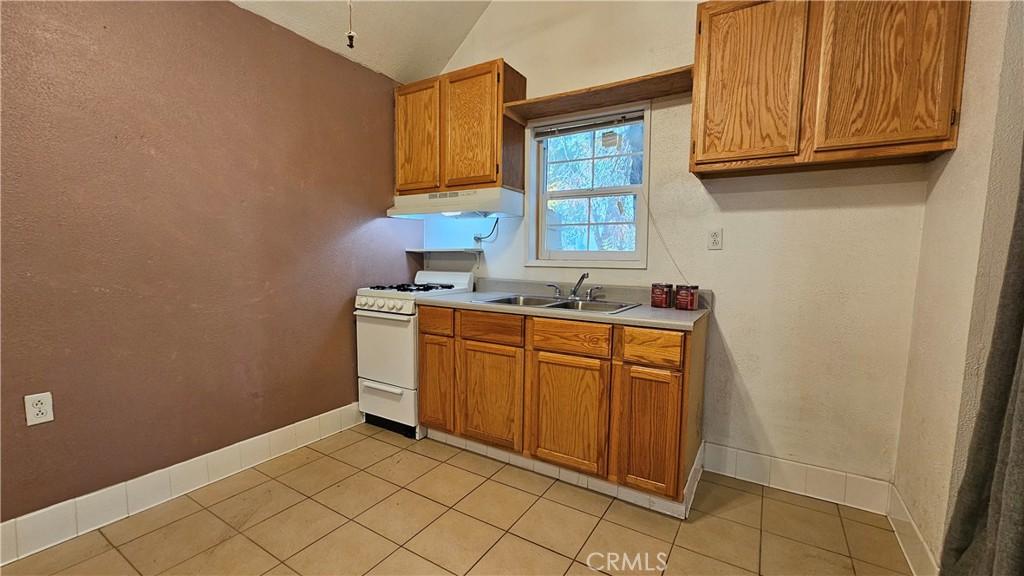 9373 Quercus Property Photo 10