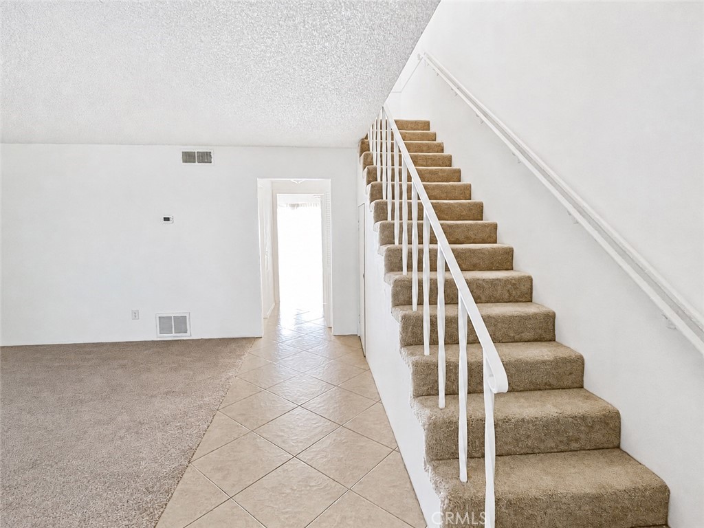 139 E Cypress Property Photo 2