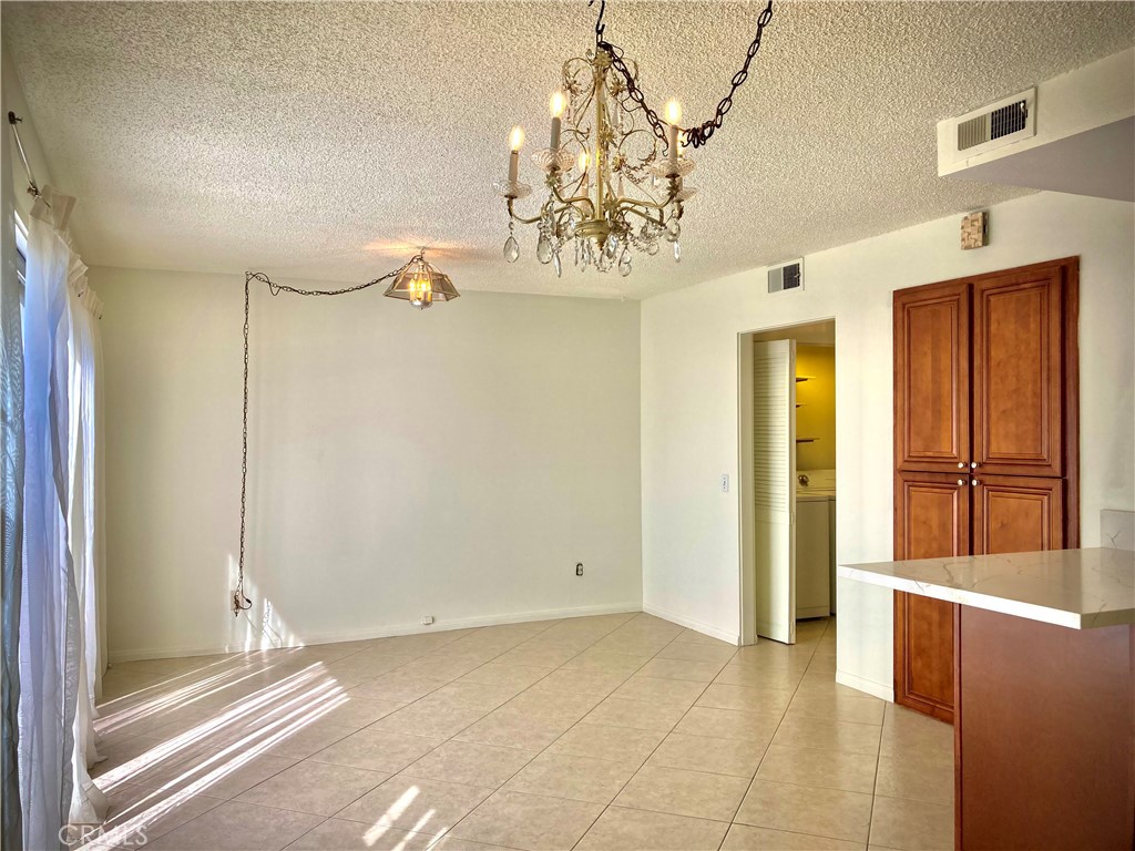 139 E Cypress Property Photo 14