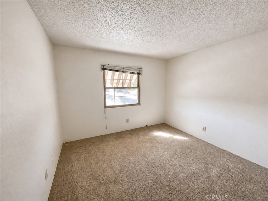 139 E Cypress Property Photo 28