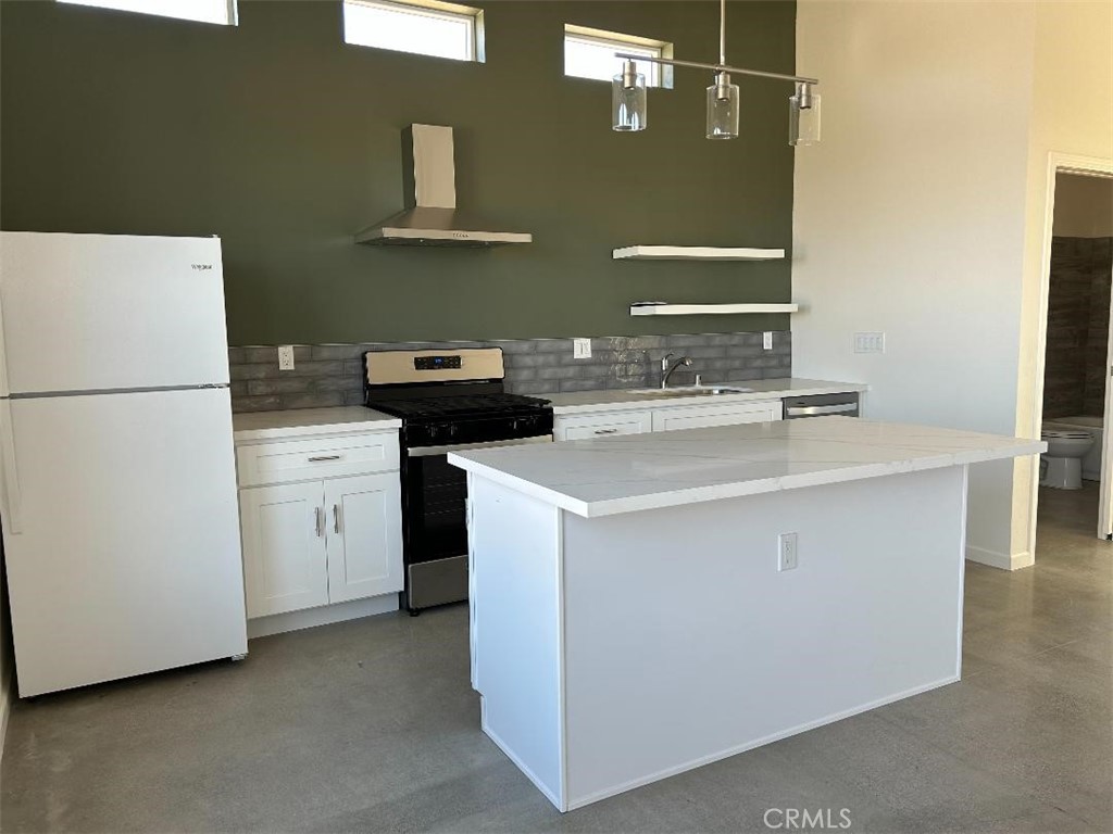7374 Olympic Road Property Photo 15