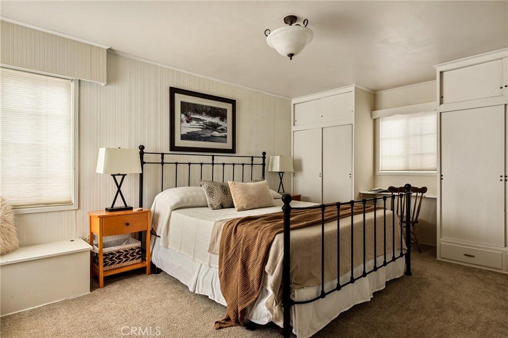 248 Oak Property Photo 13