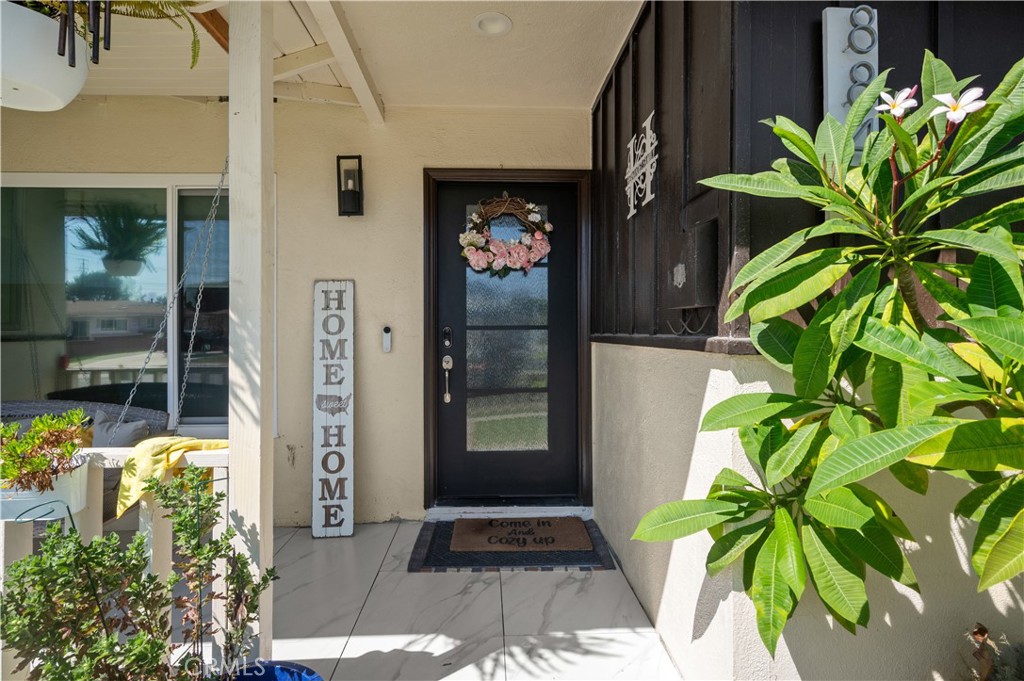 8849 Pico Vista Property Photo 6