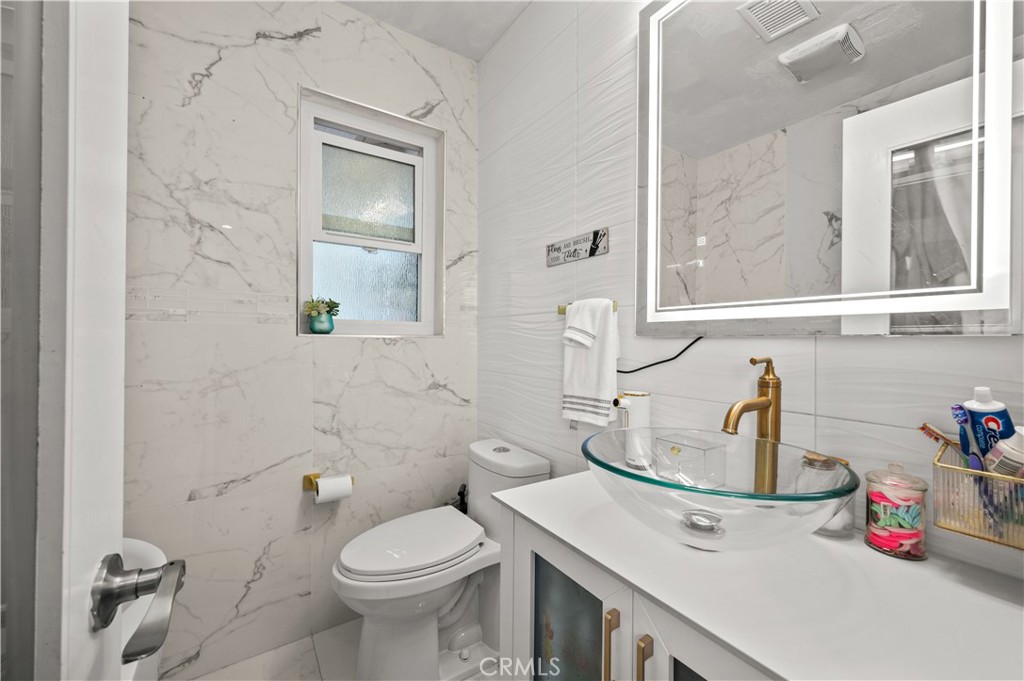 8849 Pico Vista Property Photo 26