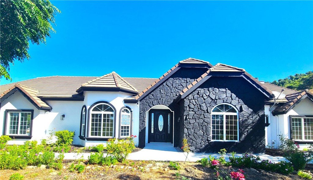 43605 Los Gatos Property Photo 5