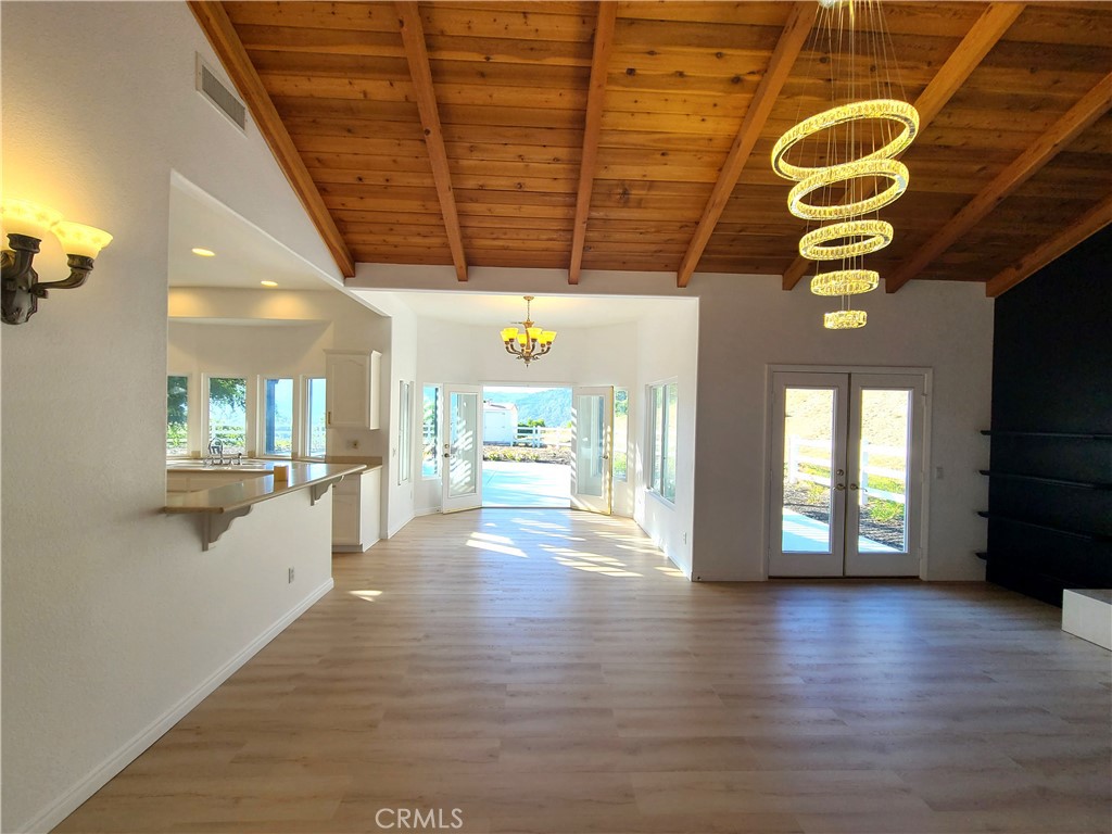 43605 Los Gatos Property Photo 13