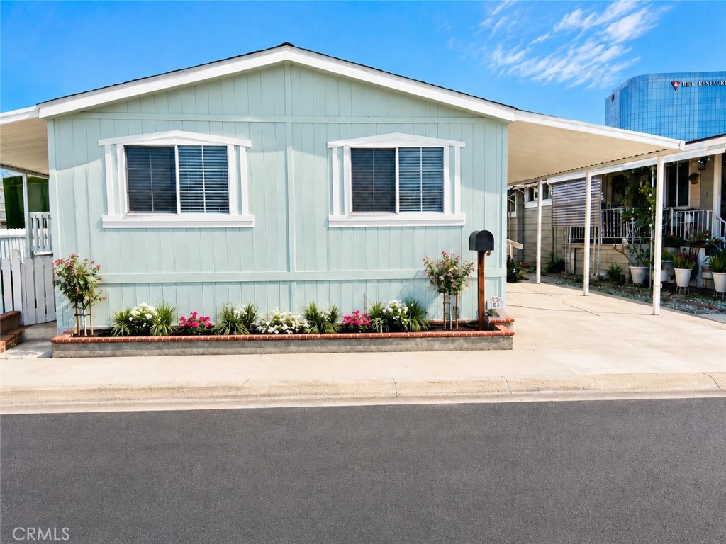 15621 Beach Boulevard 53 Property Photo 3