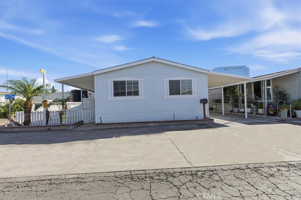 15621 Beach Boulevard 53 Property Photo 4