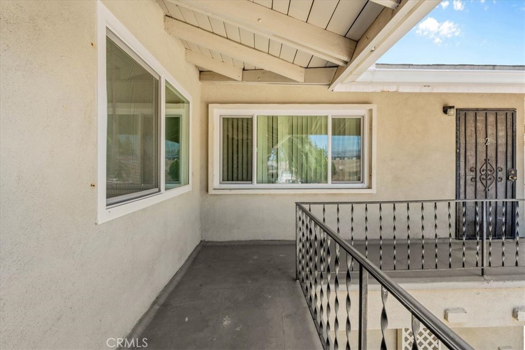 5351 & 5361 W Maitland Street Property Photo 10