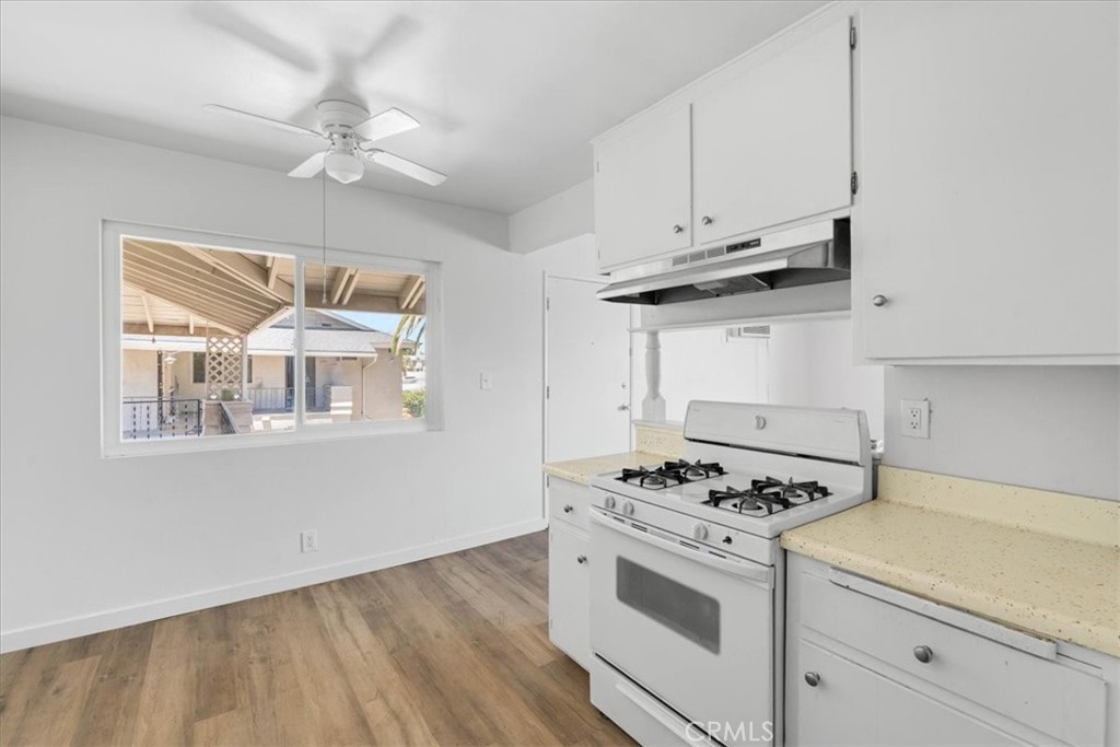 5351 & 5361 W Maitland Street Property Photo 19