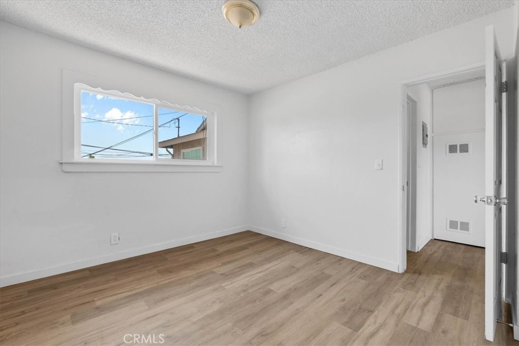 5351 & 5361 W Maitland Street Property Photo 26