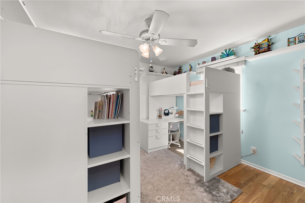 906 Thomas Avenue Property Photo 17