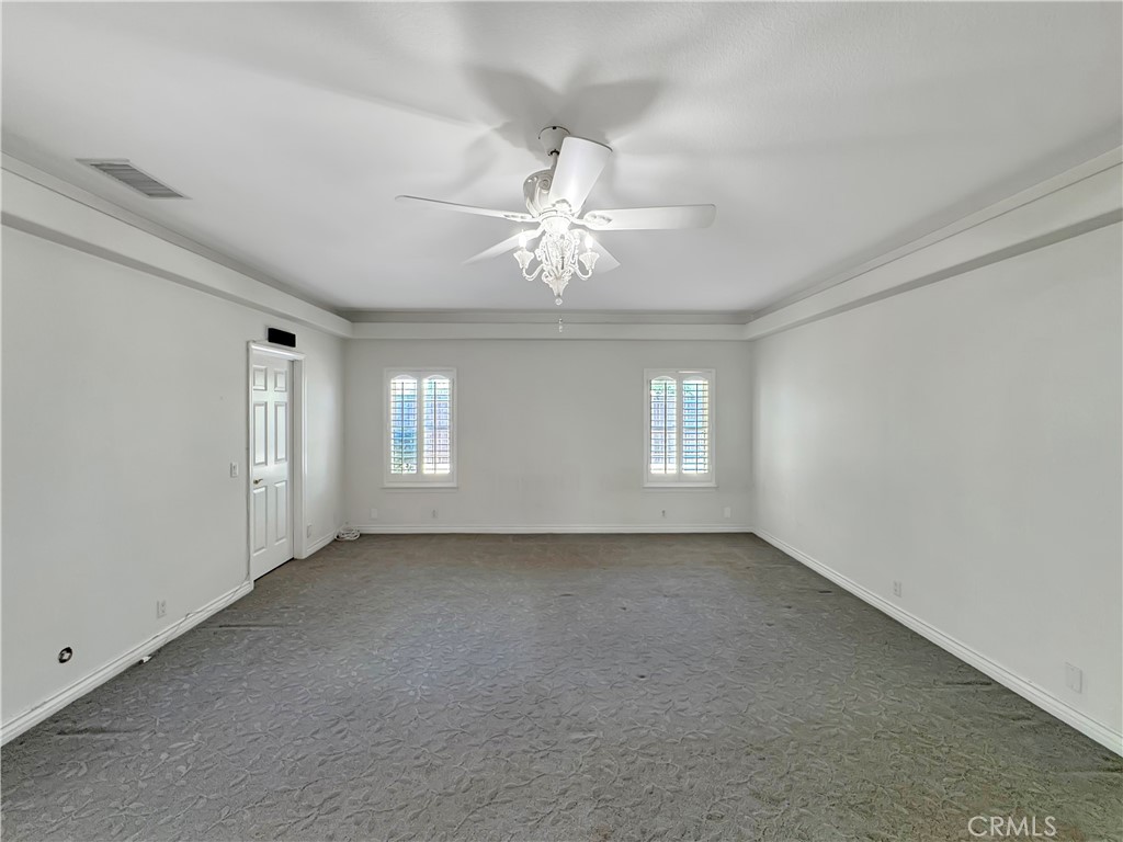 875 Clark Property Photo 28