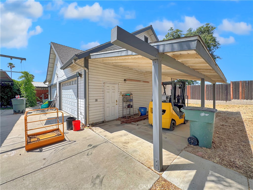 875 Clark Property Photo 44