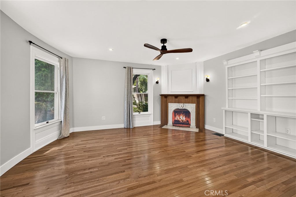 1056 San Jacinto Property Photo 10