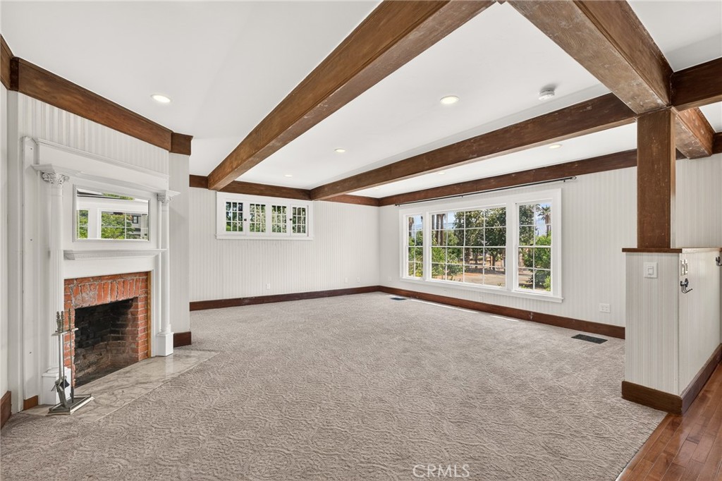 1056 San Jacinto Property Photo 11